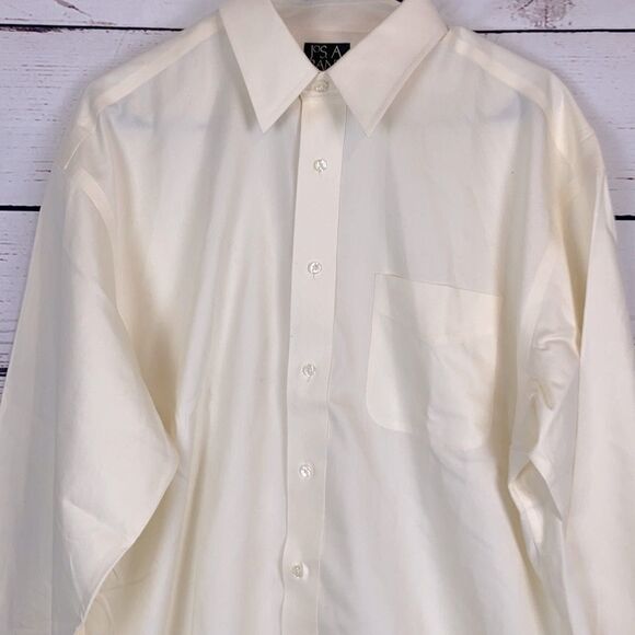 JOS. A. Bank Classic Collection Dress Shirt - Picture 3 of 5